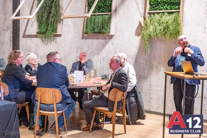 Fotoalbum - Eindejaarsbuffet met lezing over humor en de Antwerpse taal - A12 Business Club - Evenement