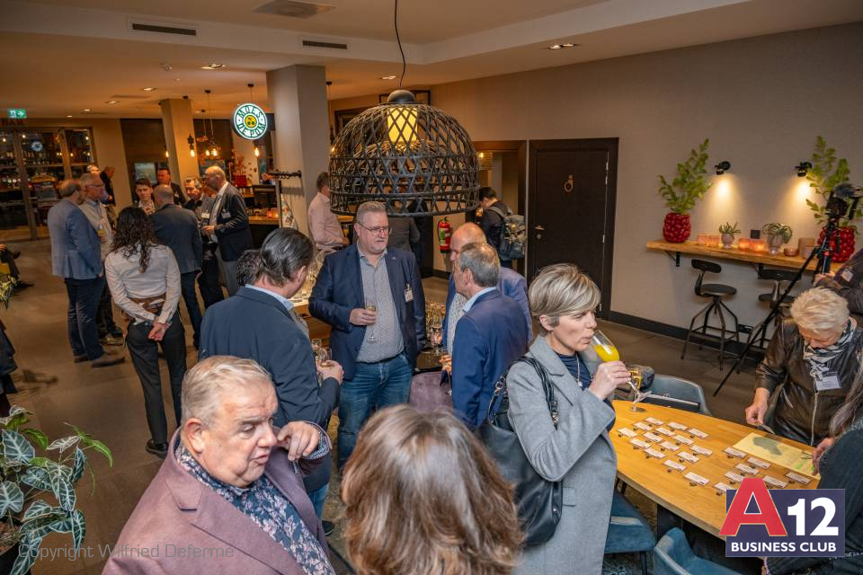 Fotoalbum - Ontbijtvergadering met Kris Seyen over AI - A12 Business Club - Evenement