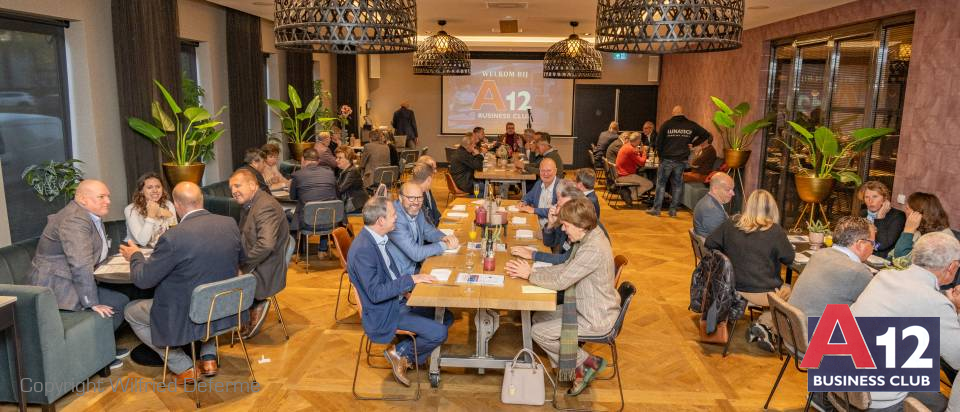 Fotoalbum - Ontbijtvergadering met Kris Seyen over AI - A12 Business Club - Evenement