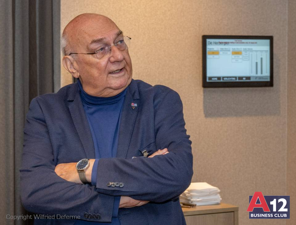 Fotoalbum - Ontbijtvergadering met Kris Seyen over AI - A12 Business Club - Evenement